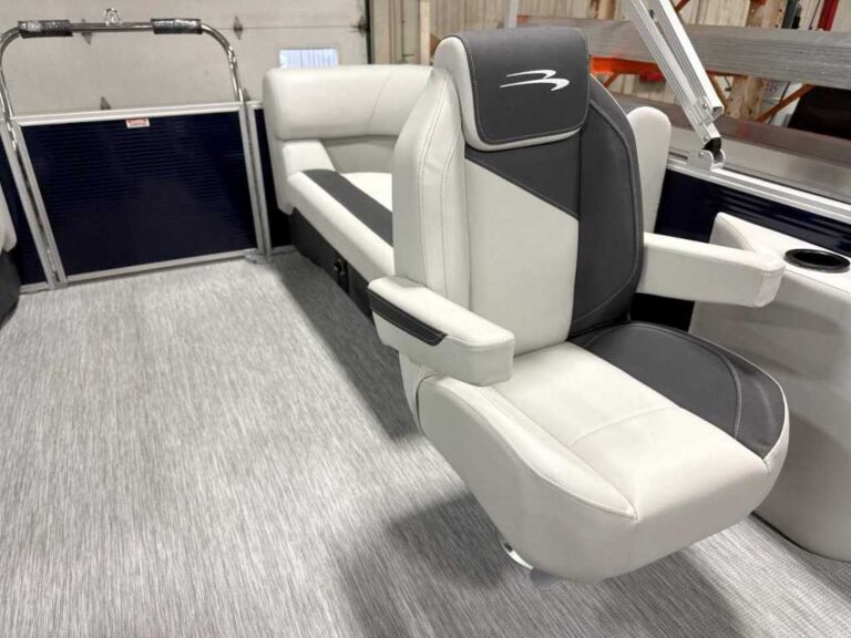 2026 Bennington 20SSR - SPS - SPECIAL PACKAGE US-ETWS9674K526 [photo 17]